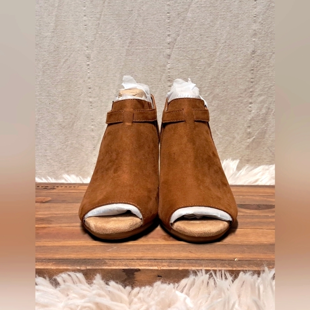 Giani Bernini Slingback Heeled Sandals NWT - Picture 7 of 7